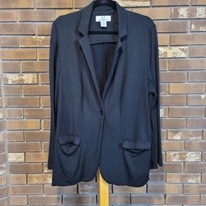 Magachoni unlined black jersey stretch one button double flap pockets 1X